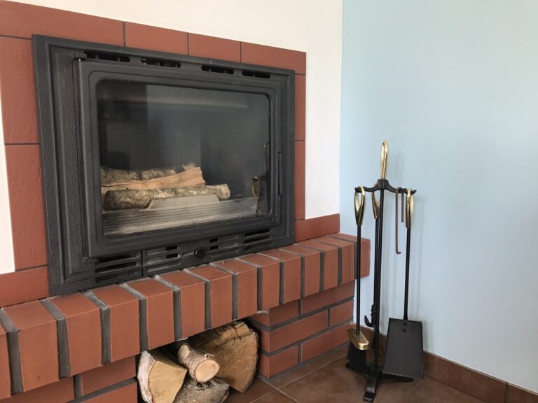 kominek w apartamencie Beata